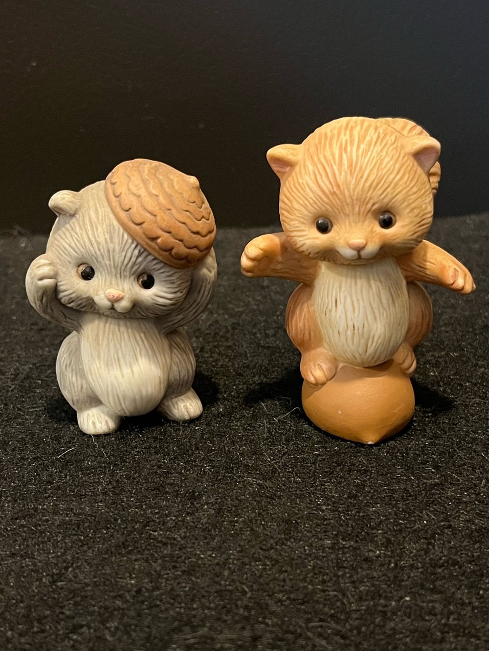 Vintage 1992 Avon Best Buddies Porcelain Squirrel Figurines Set of 2